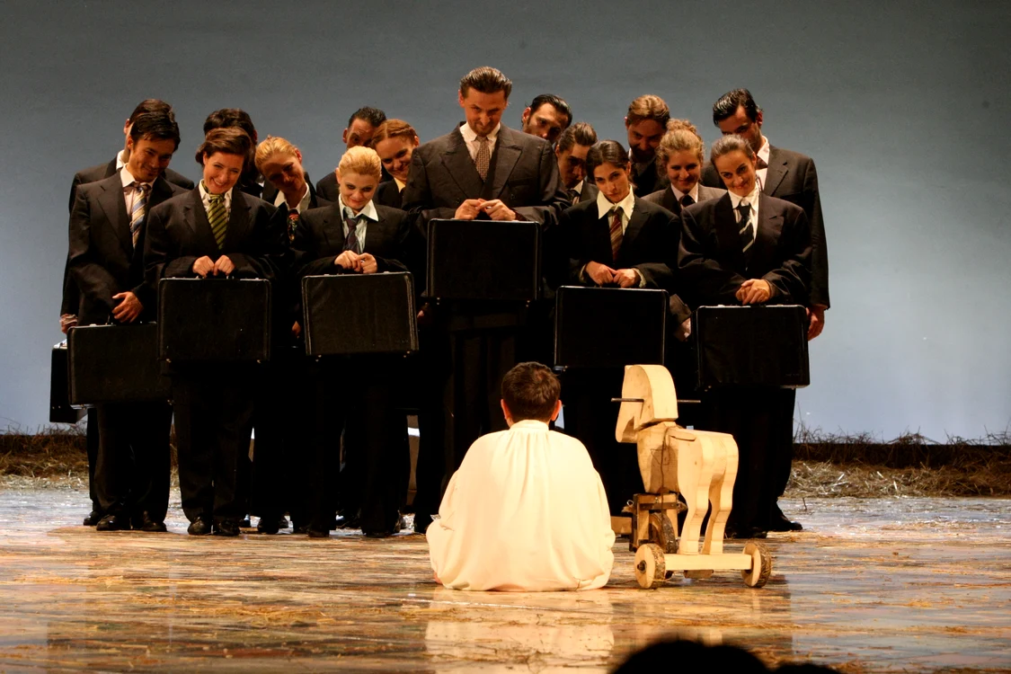 Anul teatral 2012 jpeg