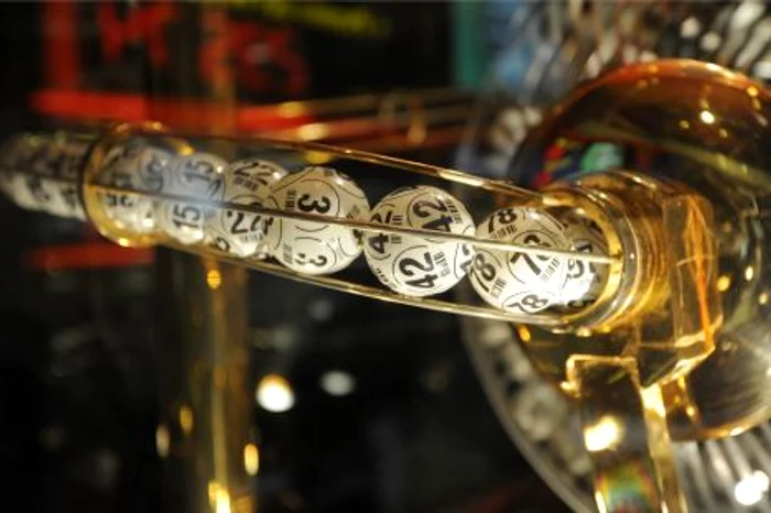 Niciun jucător nu a reuşit să ghicească cele şase numere norocoase de la Loto 6/49 (Arhiva Click!)
