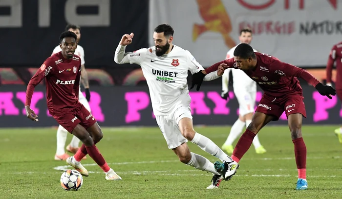 CFR Cluj (vișiniu) ar putea cuceri cea de-a cincea Cupă a României (FOTO: Sportpictures)