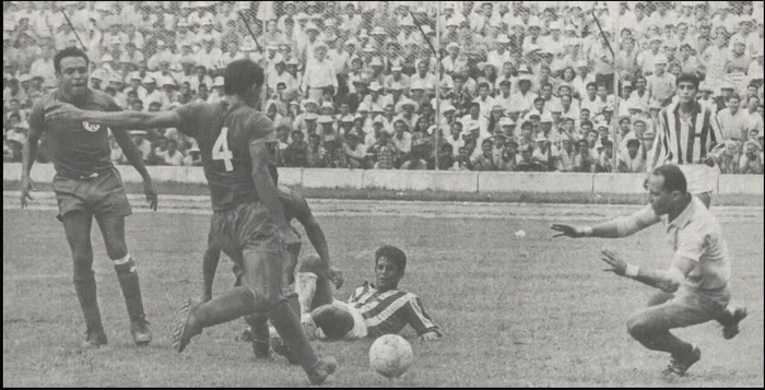 Meciul de fotbal dintre Honduras și El Salvador FOTO attackingfootball.com
