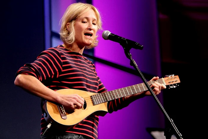 Cântăreața și compozitoarea americană Jill Sobule a murit.