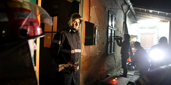 Pompierii nu au mai reuşit să o salveze pe bătrână