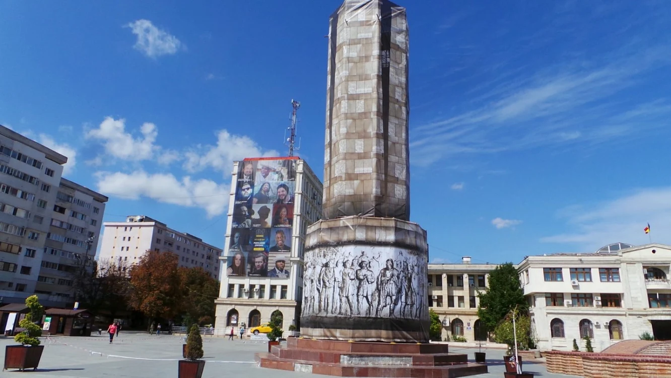 Monumentul va fi acoperit integral  FOTO: Ştefan Borcea