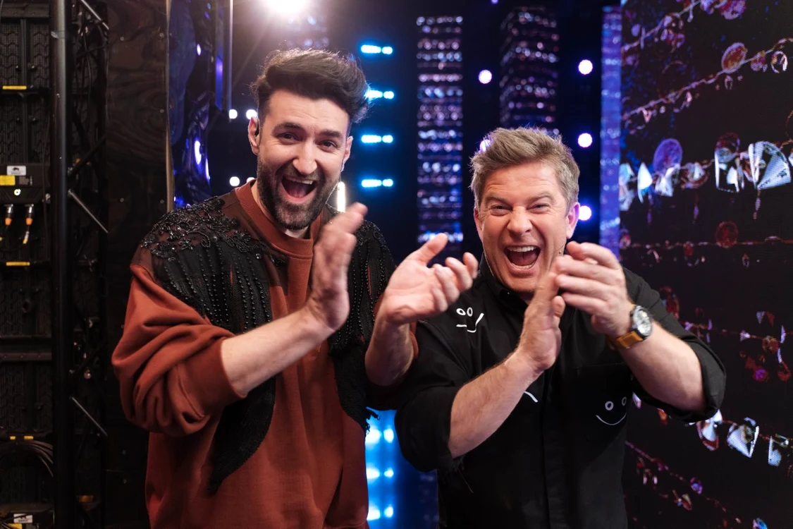 Smiley si Pavel Bartos Foto Pro TV 2 jpg
