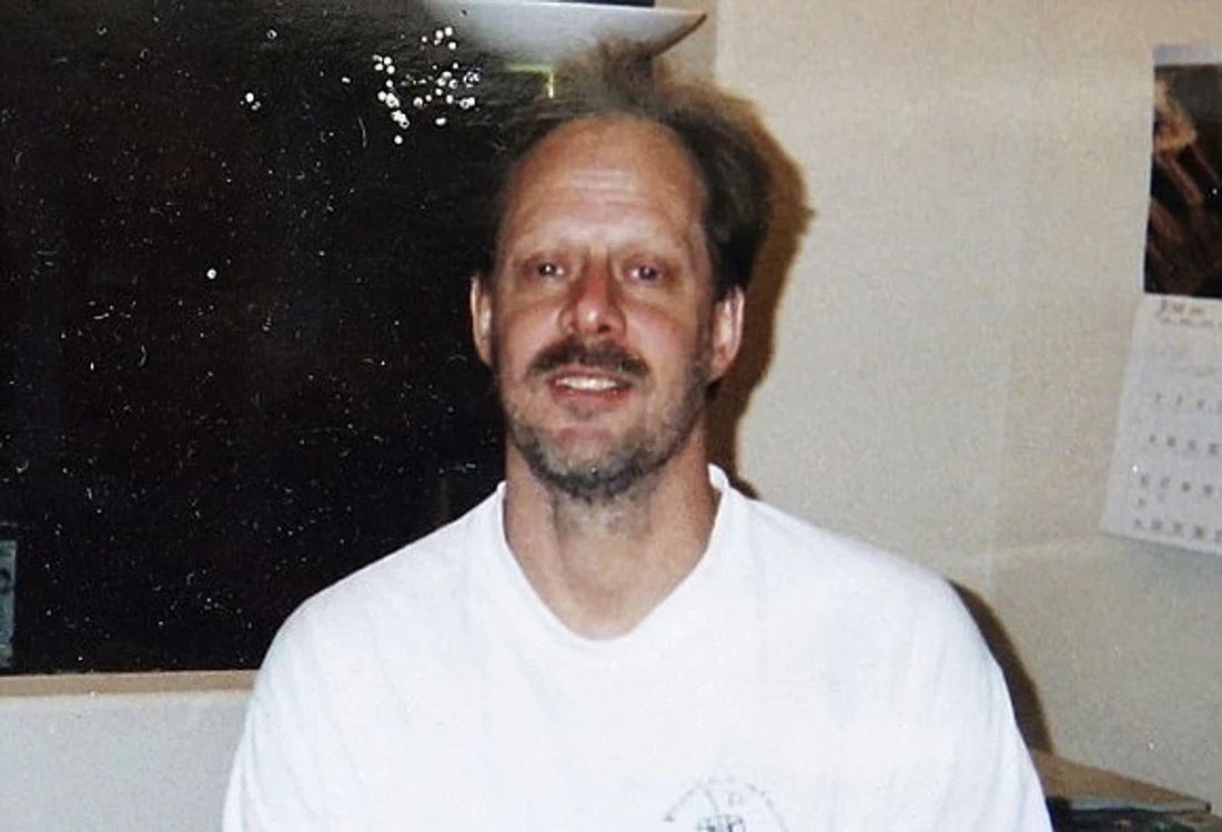 Stephen Paddock s-a sinucis înainte de a fi capturat de poliţişti