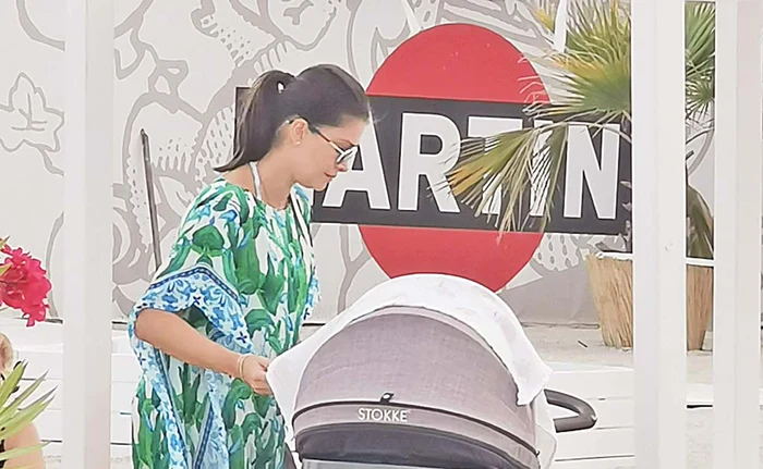 A avut grijă de micuţa Iris