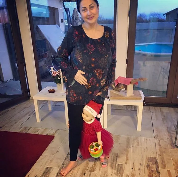 Așa arată Gabriela Cristea însărcinată a doua oară. Radiază de fericire