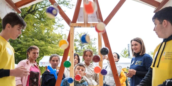 Festivalul de științe jpg