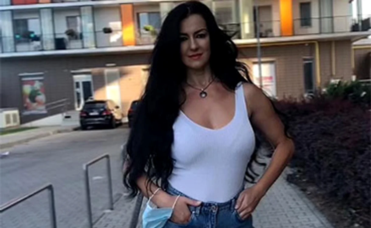 
    Silvia Lăuneanu (47 de ani)  