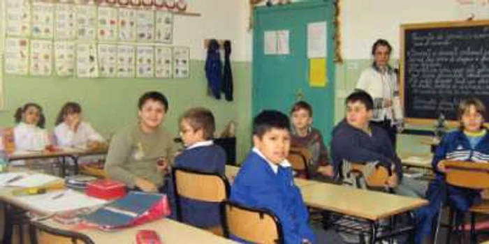 Una dintre clasele din Ladispoli în care toţi elevii sunt români