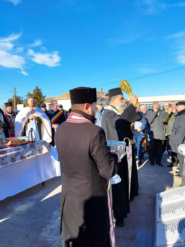 Monumentul eroilor din Dărăbani. FOTO Remus Macovei