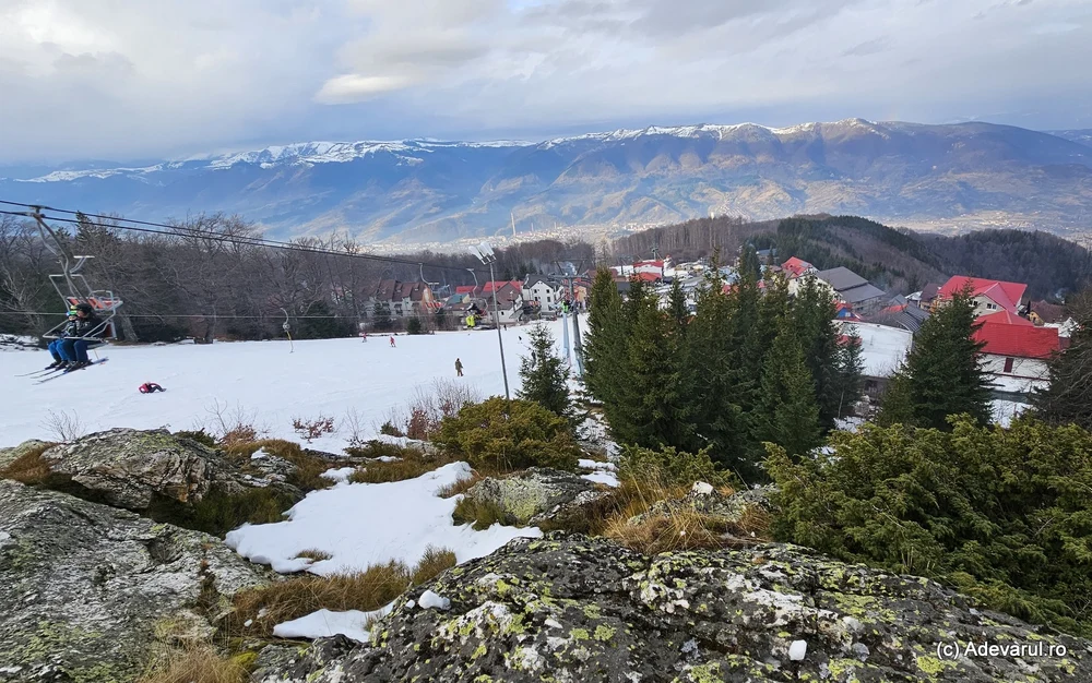 Mai au viitor investițiile în stațiunile montane de iarnă? Straja, locul care caută să se reinventeze în lipsa zăpezii