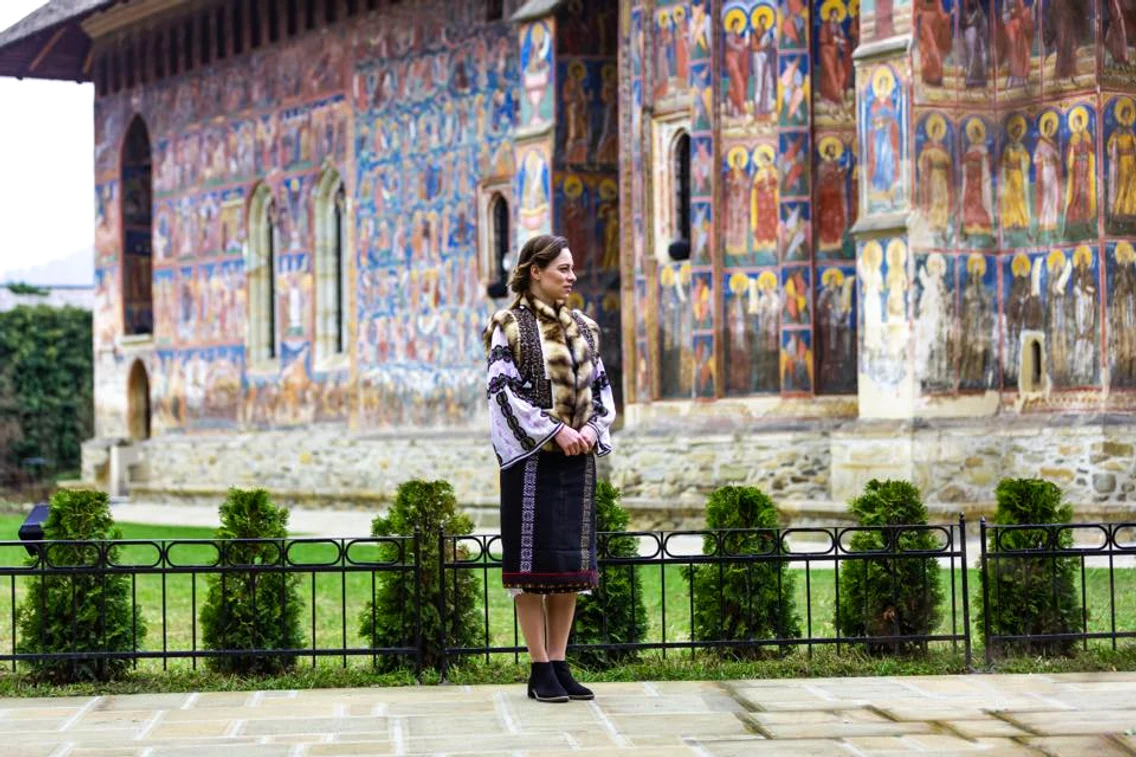 Alina Binder Paste in Bucovina 2 jpeg