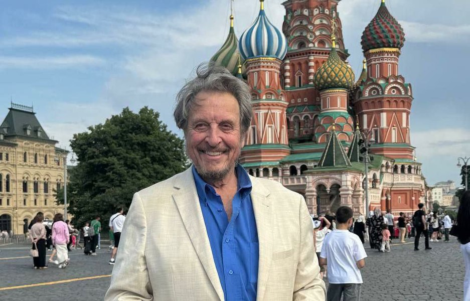 Kremlinul, despre vizita tatălui lui Elon Musk la Moscova: „Cea mai bună modalitate de a cunoaște Rusia”