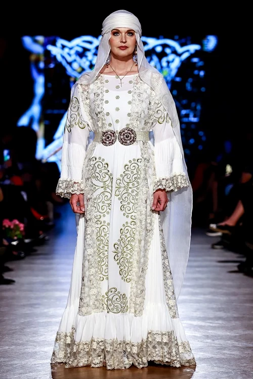 18 liza panait colectia regina maria 1 jpg jpeg