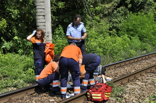 tentativă de sinucidere FOTO Corina Macavei