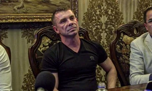 florian tudor conferinta de presa in mexic jpeg