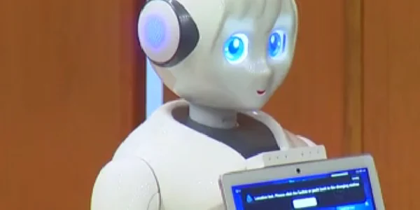 Primul centru de inteligență artificială din Romania, la Univeristatea Dimitrie Cantemir foto captura video antena 3 cnn png
