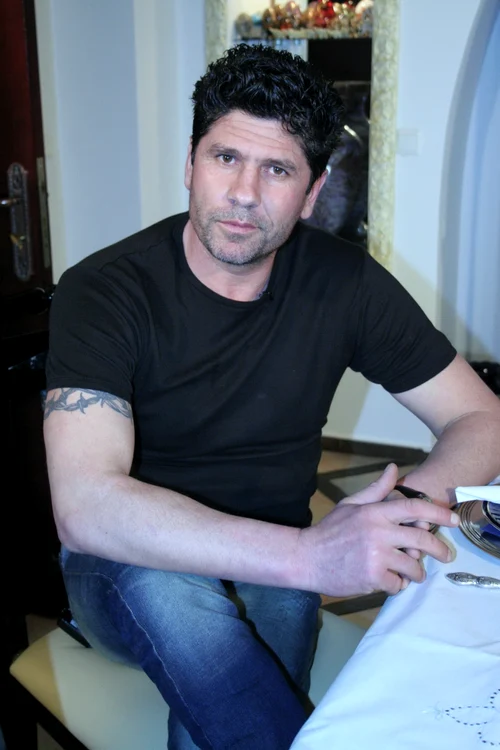 
    Stelian Ogică i-a făcut ochi dulci Lidiei Fecioru, la “Cireaşa de pe tort”Foto: Prima TV  