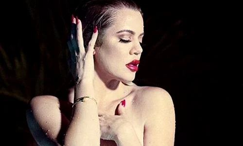Khloé Kardashian nu se sfiește să pozeze nud jpeg