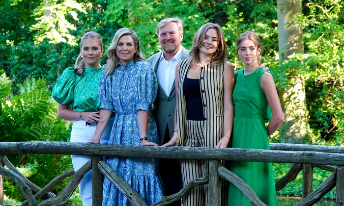 Prințesa Amalia, Regina Maxima, Regele Willem Alexander, Prințesa Arianne, Prințesa Alexia la Palatul Huis Ten Bosch, 2025   Familia Regală olandeză jpg