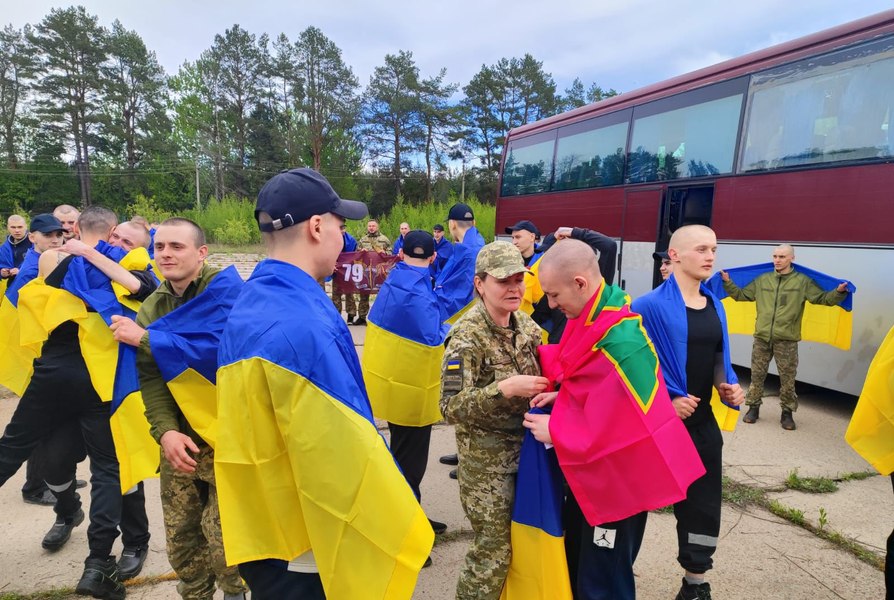 Rusia și Ucraina fac un nou schimb de prizonieri. 205 ucraineni au fost eliberați