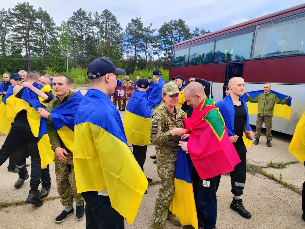 Legislaţie controversată în ceea ce priveşte includerea civililor la "prizonieri de război". FOTO: X