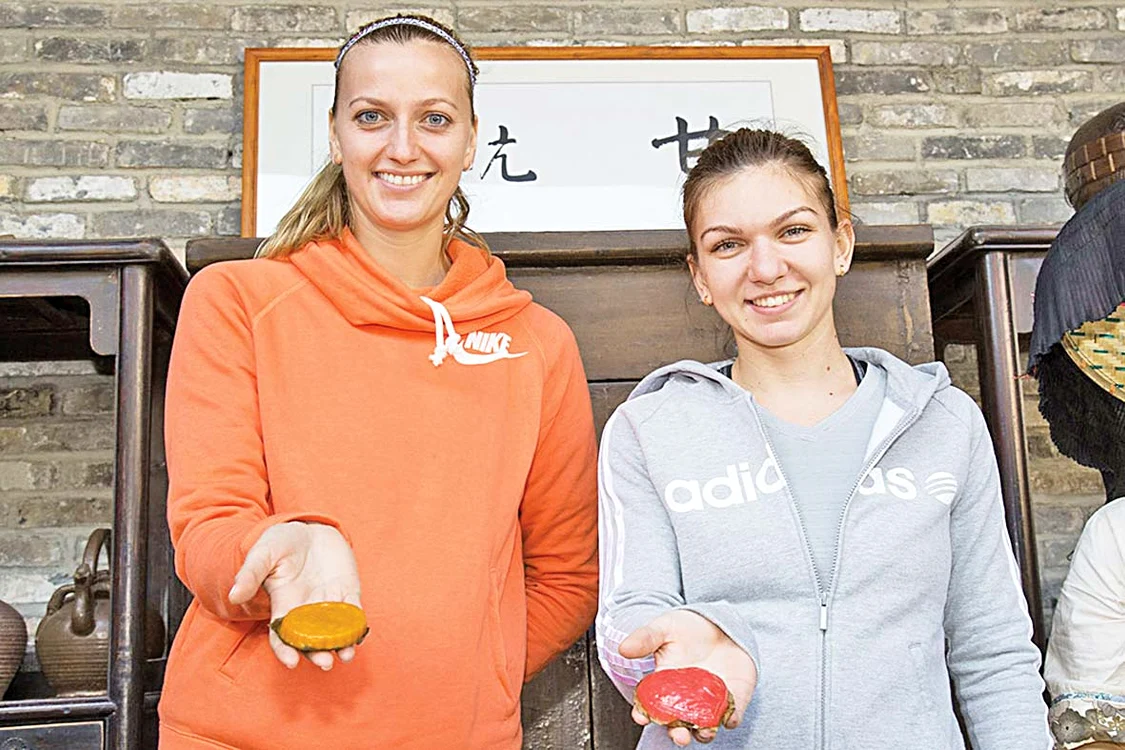 Tenismenele şi  produsul muncii lor