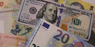 Euro dolari lei bancnote bani FOTO Shutterstock jpg