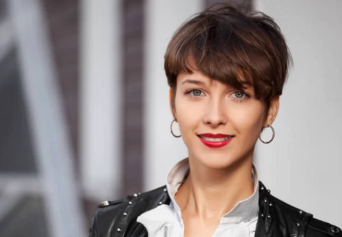 Pixie este printre cele mai populare tunsori din lume
