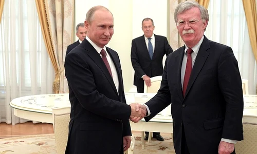 Consilierul pe probleme de securitate națională al lui Donald Trump, primit la  Kremlin de Vladimir Putin / VIDEO  jpeg