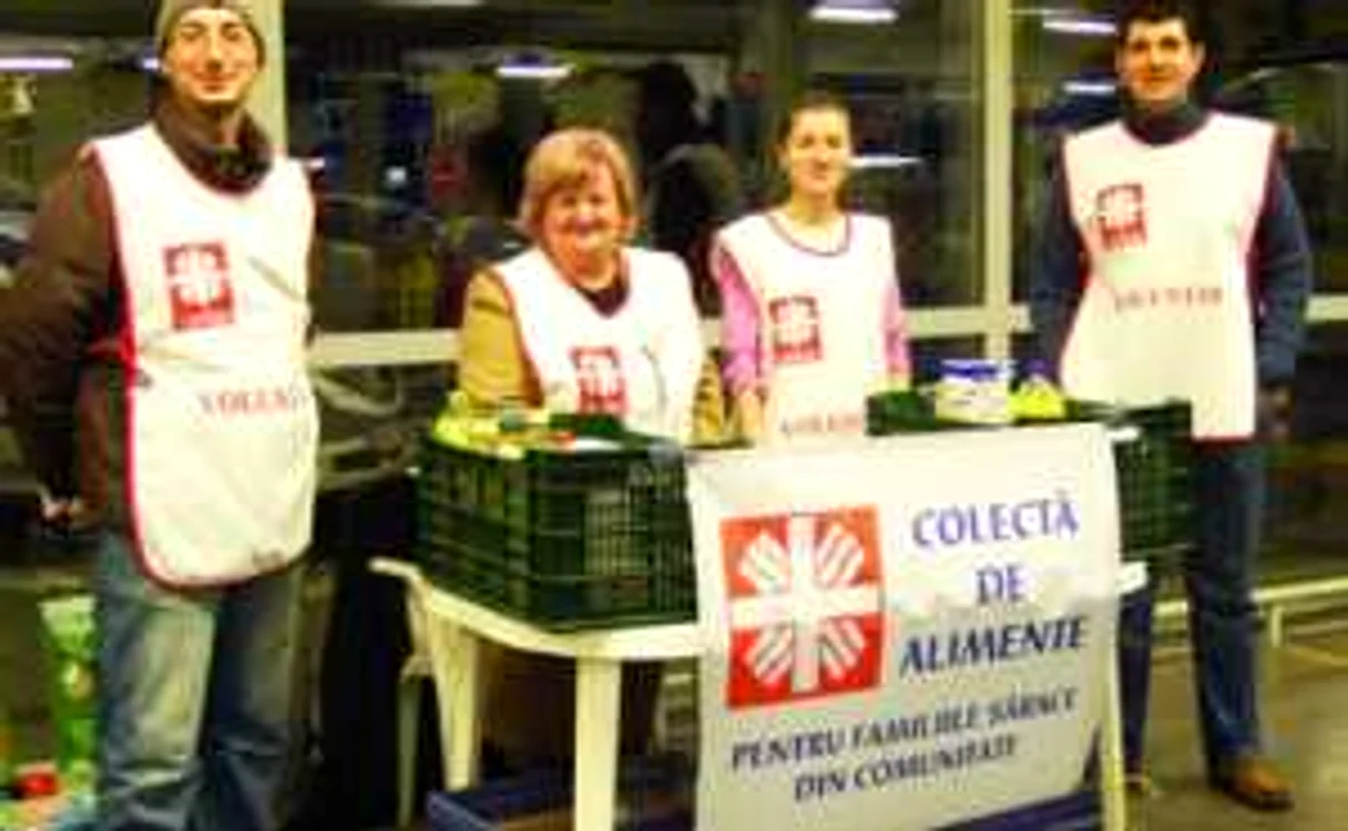 Ca urmare a implicării voluntarilor şi a donatorilor s-au strâns alimente în valoare de 9.100 lei