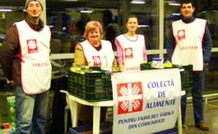Ca urmare a implicării voluntarilor şi a donatorilor s-au strâns alimente în valoare de 9.100 lei