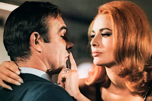 Karin Dor, Sean Connery jpeg