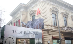 Poarta Sarutului Tu esti Brancusi 3  jpg