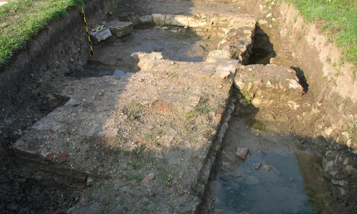Quadriburgium de la Ovidiu sursa foto: Poveștile Mării Negre