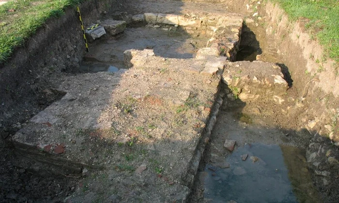 Quadriburgium de la Ovidiu sursa foto: Poveștile Mării Negre
