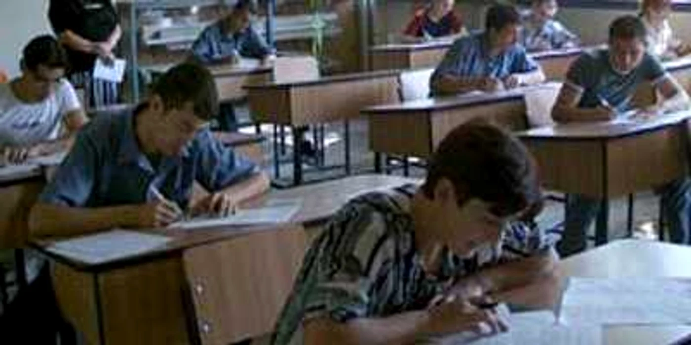 Cea de-a doua sesiune a bacalaureatului începe luni cu 47.000 elevi înscrişi