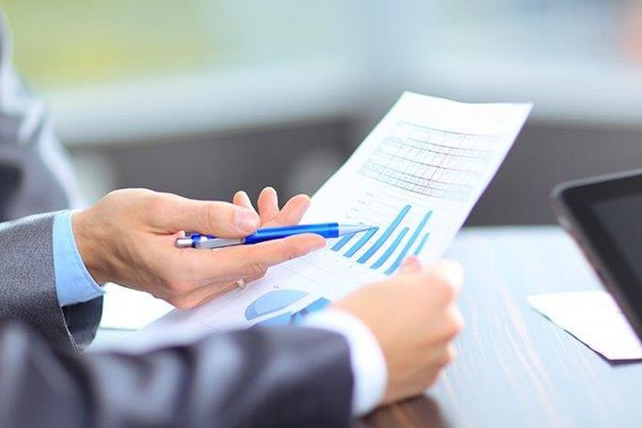 Disponibilizări și în firmele private, nu doar la stat. Studiu făcut în peste 130 de companii 