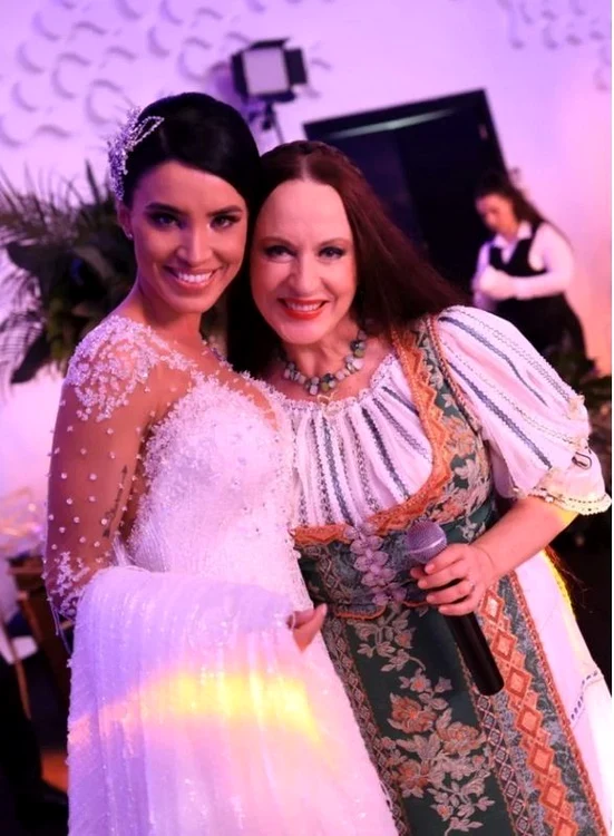 Maria Dragomiroiu s-a numărat printre artiștii care au întreținut atmosfera de la nunta Adelinei 