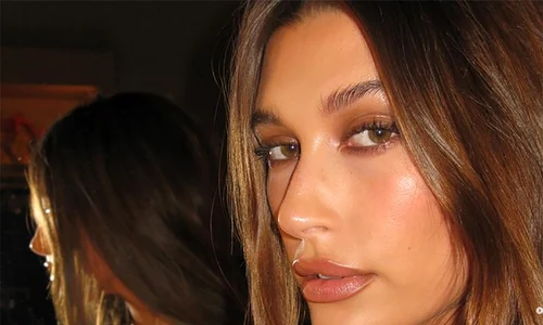 Hailey Bieber  sursa   Instagram jpg