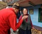 Maria batrana de 93 de ani care crapa lemne FOTO Daniel Guță ADEVĂRUL (2) jpg