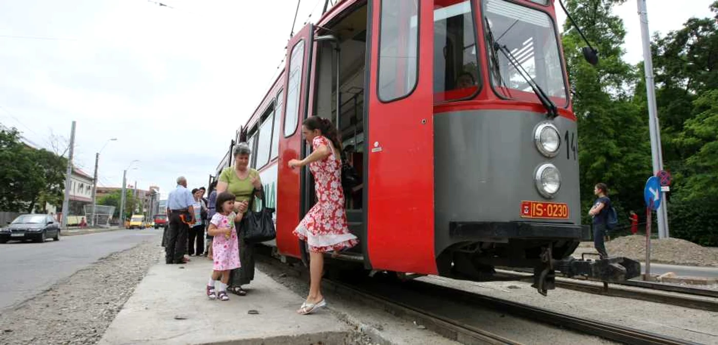 RATP nu poate plăti împrumuturile pentru achiziţia de vehicule noi Foto: Adevărul
