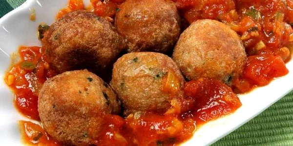 chiftele cu zacusca de vinete si ardei