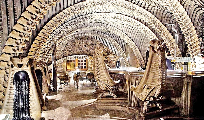 “Barul Oaselor” pare un interior de bestie preistorică