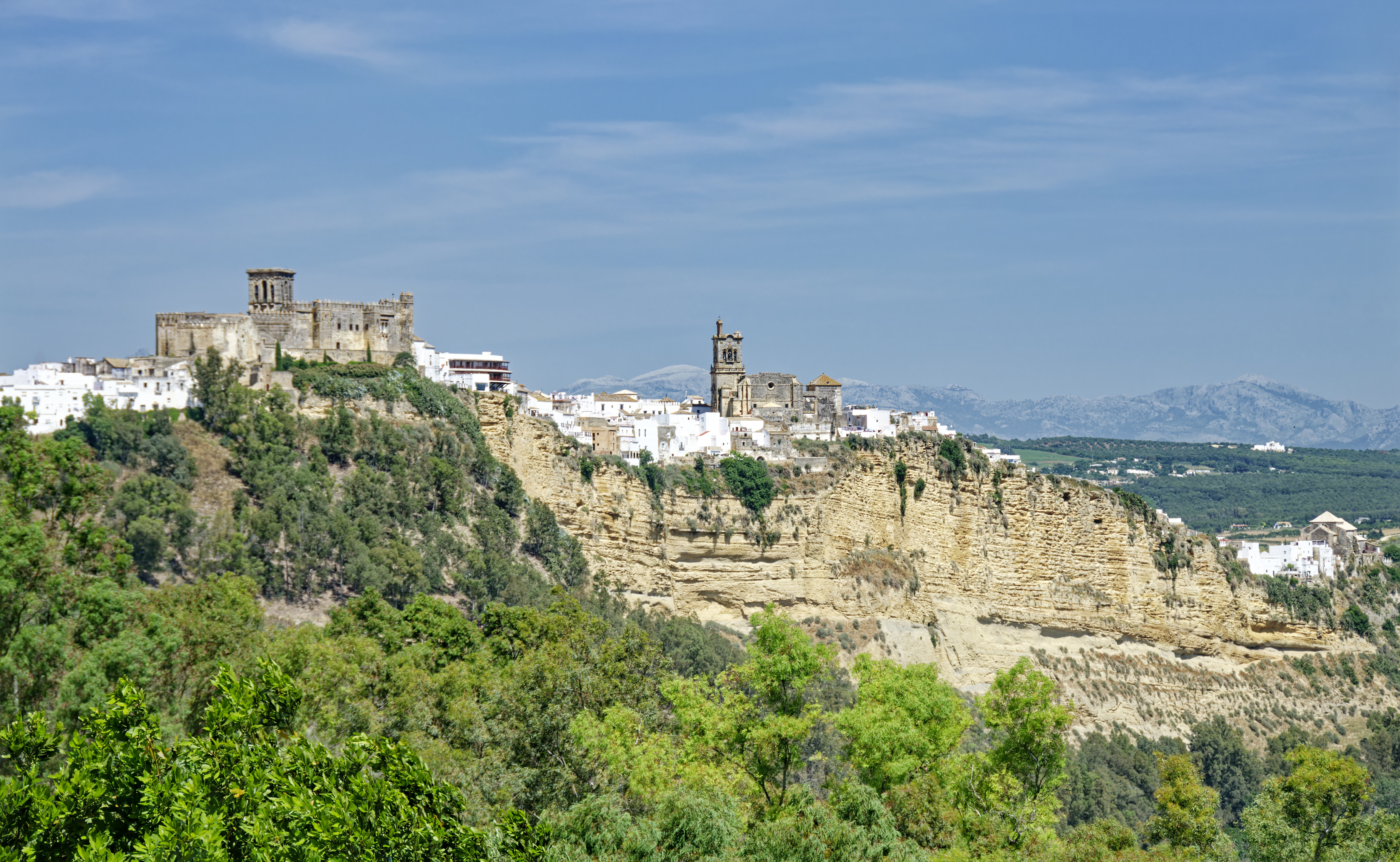 Castellar de la Frontera, locul unde oamenii trăiesc între ziduri medievale / foto: Pixabay