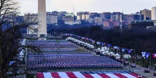 Elicopterul cu Donald Trump parasind Washingtonul inainte de inaugurarea lui Biden FOTO EPA-EFE