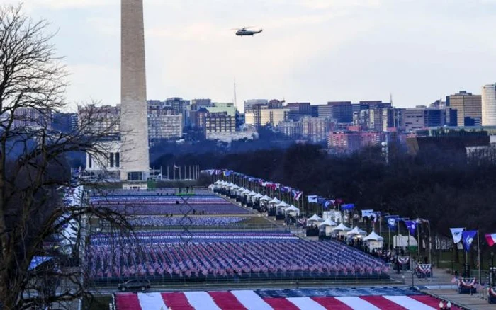 Elicopterul cu Donald Trump parasind Washingtonul inainte de inaugurarea lui Biden FOTO EPA-EFE