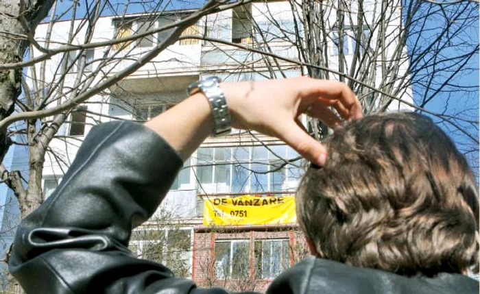 Clienţii se decid tot mai greu să scoată bani din buzunar pentru achiziţia unui apartament