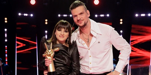 Alexandra Căpitănescu, solista lui Tudor Chirilă, a câștigat Vocea României Sursa Pro tv 